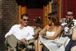 Amsterdam 9 juni 2006
Mariska Hulscher met haar man Arie Schouwenaar op terras in Amsterdam
Peter Smulders bv