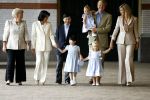 Apeldoorn 18 augustus 2006
Fotosessie Koningin Beatrix met Maxima Prins Willem Alexandert Amalia Alexia en de keizerlijke hoogheden van Japan Prins Naruhito Prinses Masako en prinses Aiko op paleis het Loo.