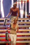 Aalsmeer 18 augustus 2006
Big Brother huis begint weer. alle bewoners vertrekken vanuit de studio naar het BB huis.
Sabrina en Monique