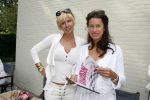 Wassenaar 19 juni 2006
Beau Monde rally met cabrio's
Monique des Bouvrie met vriendin
Peter Smulders bv