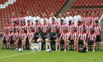 Eindhoven, 1 Augustus 2006
Perspresentatie PSV Seizoen 2006/2007
Bovenste rij v.l.n.r.: Arvid smit  Manuel Da Costa  Ferd v Odenhoven  Joop Hiele  Tonny Btuins Slot  Ronald Koeman  Jan Wouters  Mart v d Heuvel  Luc v Agt  John de Jong Csaba Feher.
Middelste rij v.l.n.r.: Roy Beerens  Carlos Salcido  Michael Reiziger  Ibrahim Afellay  Phillip Cocu  Timmy Simons  Jan Vennegoor of Heselink  Michael Lamey  Arouna Kone  Jefferson Farfan  Michael Ball Lee Nguyen  
Onderste rij v.l.n.r.: Ismail Aissati  Eric Addo  Jason Culina  Jelle de Bock  Oscar Moens  Gomes  Ruud Boffin  Alex PSV  Andre Ooijer Mika Vayrynen  DaMarcus Beasley