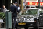 Amsterdam 17 mei 2006
Tooske Breugem heeft discussie met mensen van parkeerbeheer omdat ze niet betaald heeft.
Peter Smulders bv
