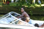 Amsterdam, 12 Juli 2006 Amsterdamse grachten.
Patrick Kluivert met zijn kinderen en familie en vrienden niet voetballend in Valencia maar varend op een speed boot