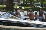 Amsterdam, 12 Juli 2006 Amsterdamse grachten.
Patrick Kluivert met zijn kinderen en familie en vrienden niet voetballend in Valencia maar varend op een speed boot