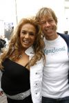 Amsterdam 20 mei 2006
Patty Brard met haar verloofde.
Peter Smulders bv