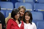 Amsterdam 13 augustus 2006
Ajax-PSV 3-1 om de johan Cruijff schaal in de arena.
Pedro Salazar zijn vriendin en dochters
Peter Smulders bv