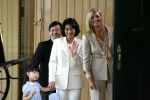 Apeldoorn 18 augustus 2006
Fotosessie Koningin Beatrix Prins Willem Alexander Maxima Amalia Alexia en hunne keizerlijke hoogheden Prins Naruhito prinses Masako en Prinses Aiko van japan op paleis het Loo