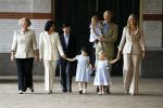 Apeldoorn 18 augustus 2006
Fotosessie Koningin Beatrix met Maxima Prins Willem Alexandert Amalia Alexia en de keizerlijke hoogheden van Japan Prins Naruhito Prinses Masako en prinses Aiko op paleis het Loo.