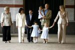 Apeldoorn 18 augustus 2006
Fotosessie Koningin Beatrix met Maxima Prins Willem Alexandert Amalia Alexia en de keizerlijke hoogheden van Japan Prins Naruhito Prinses Masako en prinses Aiko op paleis het Loo.