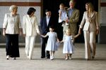 Apeldoorn 18 augustus 2006
Fotosessie Koningin Beatrix met Maxima Prins Willem Alexandert Amalia Alexia en de keizerlijke hoogheden van Japan Prins Naruhito Prinses Masako en prinses Aiko op paleis het Loo.