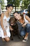 Amsterdam 16 juli 2006
OPening honden spa in het hilton hotel
Quinty trustfull met dochter en hond