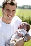 Uitgeest 28 juni 2006
Sylvie v d Vaart met Rafael en hun zoon Damian en 2 journalisten van Bild zeitung.
Peter Smulders bv