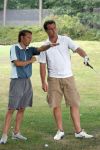 Best, 28 t/m 30 Juli 2006
NK Matchplay 2006 Dames & Heren op BEST GCCRamon Schilperoord, in het dagelijks leven vertegenwoordiger bij NIKE Golf met zijn caddy in overleg