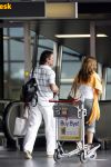 Schiphol 22 juni 2006
John de Wolf brengt zijn nieuwe vriendin Rebecca Loos naar het vliegveld.
Peter Smulders bv