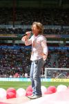 Eindhoven, 31 Juli 2006
Jaarlijkse Open Dag bij PSV met 27.000 toeschouwers
Volkszanger van het Nederlandse lied, Rene Schuurmans