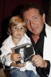 Hoofddorp 28 juni 2006
CD presentatie Robert Leroy in Claus Party house.
Robert  met Joshua en Sascha
Peter Smulders bv