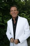 Hoofddorp 28 juni 2006
CD presentatie Robert Leroy in Claus Party house.
Robert  
Peter Smulders bv