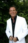 Hoofddorp 28 juni 2006
CD presentatie Robert Leroy in Claus Party house.
Robert  met Joshua
Peter Smulders bv