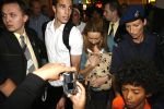 Schiphol 26 juni 2006
Aankomst nederlands elftal na wk.
Robin v Persie met zijn vrouw Bouchra met een poesje.
Peter Smulders bv