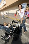 Ibiza 28 juli 2006
Marc v d Loo en Robine v d Meer arriveren op het vliegveld van Ibiza met hun 2 kinderen.