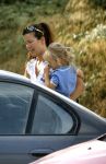 Ibiza 29 juli 2006
Robine v d Meer gaat boodschappen doen met haar zoontje en dochtertje