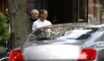 Amsterdam 17 augustus 2006
RONALD de Boer zijn Bentley coupe op de cornelis schuytstraat. Hij heeft een kenteken uit Qatar.