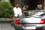 Amsterdam 17 augustus 2006
Ronald de Boer zijn Bentley coupe op de cornelis schuytstraat. Hij heeft een kenteken uit Qatar.
