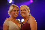 Aalsmeer 18 augustus 2006
Big Brother huis begint weer. alle bewoners vertrekken vanuit de studio naar het BB huis.
Sabrina en Monique