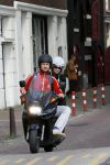 Amsterdam 5 augustus 2006
Sebastiaan labrie met zijn vriendin op scooter