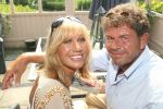 Warmenhuizen, 24 Juni 2006
Sjoukje Smit met haar nieuwe vriend Klaus Metternich
© foto Peter Smulders BV