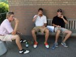 Best, 28 t/m 30 Juli 2006
NK Matchplay 2006 Golf Dames & Heren op BEST GCC
Stefan Matel samen met floris de Vries en zijn caddy aan de drank voor de Dopingcontrole