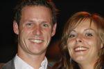 Aalsmeer 18 augustus 2006
Big Brother huis begint weer. alle bewoners vertrekken vanuit de studio naar het BB huis.
Tanja BB en Rikkert
