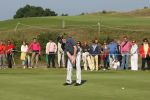 Zandvoort, 13 Augustus 2006
Finaledag Dutch KLM Open golf 2006
Tim Sluiter ( Beste amateur ) op de green van hole 3 met op de achtergrond zijn ouders en opa