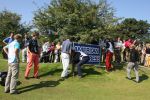 Zandvoort, 13 Augustus 2006
Finaledag Dutch KLM Open golf 2006
Tim Sluiter ( Beste amateur ) een reklamebord moest wijken