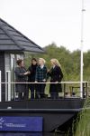 Muiderberg 31 mei 2006
Linda de Mol, Annette Malherbe Tjitske Reidinga  en Susan Visser  (Gooische vrouwen)op woonark in natuurreservaat Naardermeer tegen aanleg A6
Peter Smulders bv