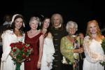 Amsterdam 15 juli 2006
Premiere Rembrandt in Carre.
Henk Poort met Annick Boer Maike Boerdam Wieneke Remmers Karla Peijs