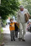 Amsterdam 2 juni 2006
Wim Kok haalt zijn2 kleinkinderen van school.
Peter Smulders bv