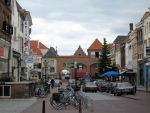 Zaltbommel, 8 Augustus 2006
 De poort van die uitkomt op de Waal