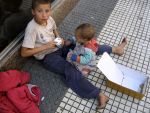 Buenos Aires mei 2006
Zwerfkinderen in het centrum van Buenos Aires.