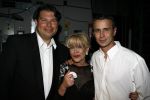 Den Haag 23 juni 2007
Optreden van Anneke Gronloh in het koninklijk theater van Den Haag vanwege haar 65e verjaardag. Op deze dag is ook haar zus Tjula overleden. Anneke met zoon Wim Jaap en manager