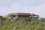 Curacao 28 juli 2007
Barry Hay is een huis aan het bouwen op coral estate.