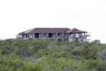 Curacao 28 juli 2007
Barry Hay is een huis aan het bouwen op coral estate.