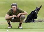 Zandvoort 18 augustus 2007
Beau v Erven Dorens met korte broek en pet golfend  tijdens Charity challenge tijdens KLM open.