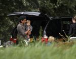 8 Augustus, Dinand Woesthoff met vriendin Lucy en baby