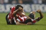 Eindhoven, 25 Augustus 2007 Eerste thuiswedstrijd Seizoen 2007/2008 PSV-NEC, eindstand 5-0
Fagner Conserva Lemos is blij en wordt geknuffeld door Ismail Aissati voor zijn eerste doepunt in dienst van PSV