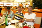 St Tropez 4 augustus 2007
Vrijgezellendag van Willibrord Frequin bij Tahiti Beach. Sjaak v Vliet en Harrie v d Moesdijk
