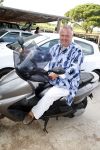 St Tropez 3 augustus 2007
Jan des Bouvrie viert zijn 65 e verjaardag bij Tropezina . Harrie Mens op scooter