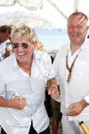 St Tropez 3 augustus 2007
Jan des Bouvrie viert zijn 65 e verjaardag bij Tropezina . Jan met Harry Mens