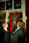 Sittard 15 januari 2003
Presentatie beeld Toon Hermans.
Aanwezig Maurice Hermans Gaby Hermans en ..... Hermans met hun dames. Jos Brink