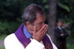 28 mei 1999
Jos Brink als geestelijke